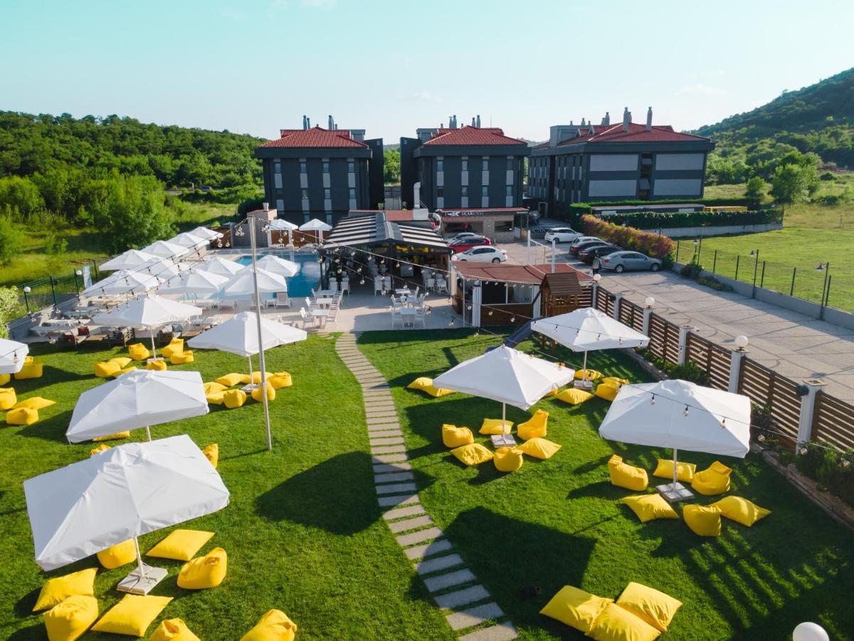 Ucar Royal Hotel Ve Konferans Salonu Шіле Екстер'єр фото