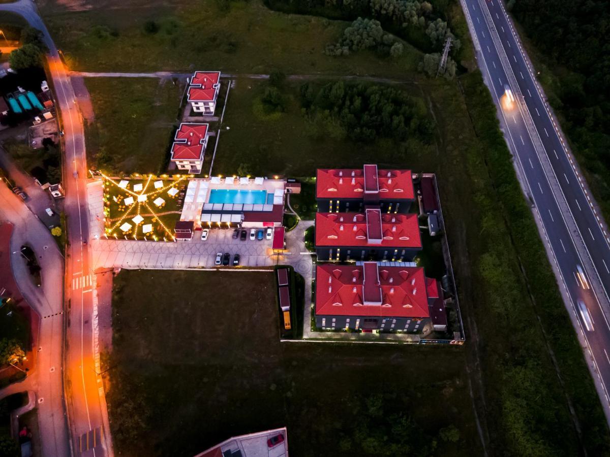 Ucar Royal Hotel Ve Konferans Salonu Шіле Екстер'єр фото