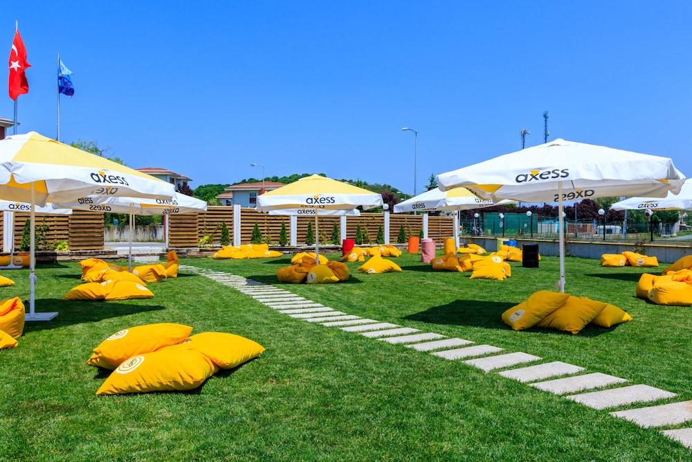 Ucar Royal Hotel Ve Konferans Salonu Шіле Екстер'єр фото